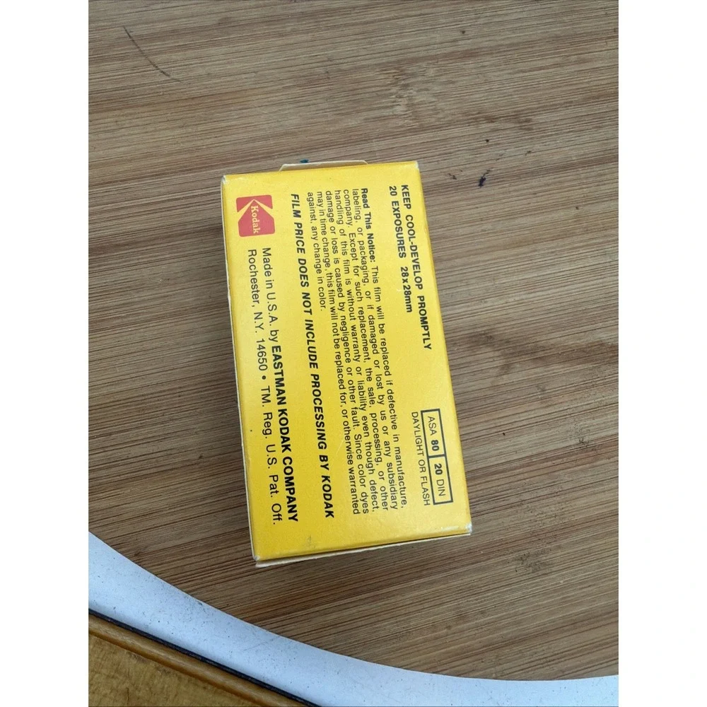 Kodacolor 2 126-20 Color Negative Film Exp 3/1976‎